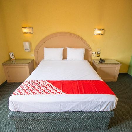Auto Hotel Hacienda Arriba León Zewnętrze zdjęcie