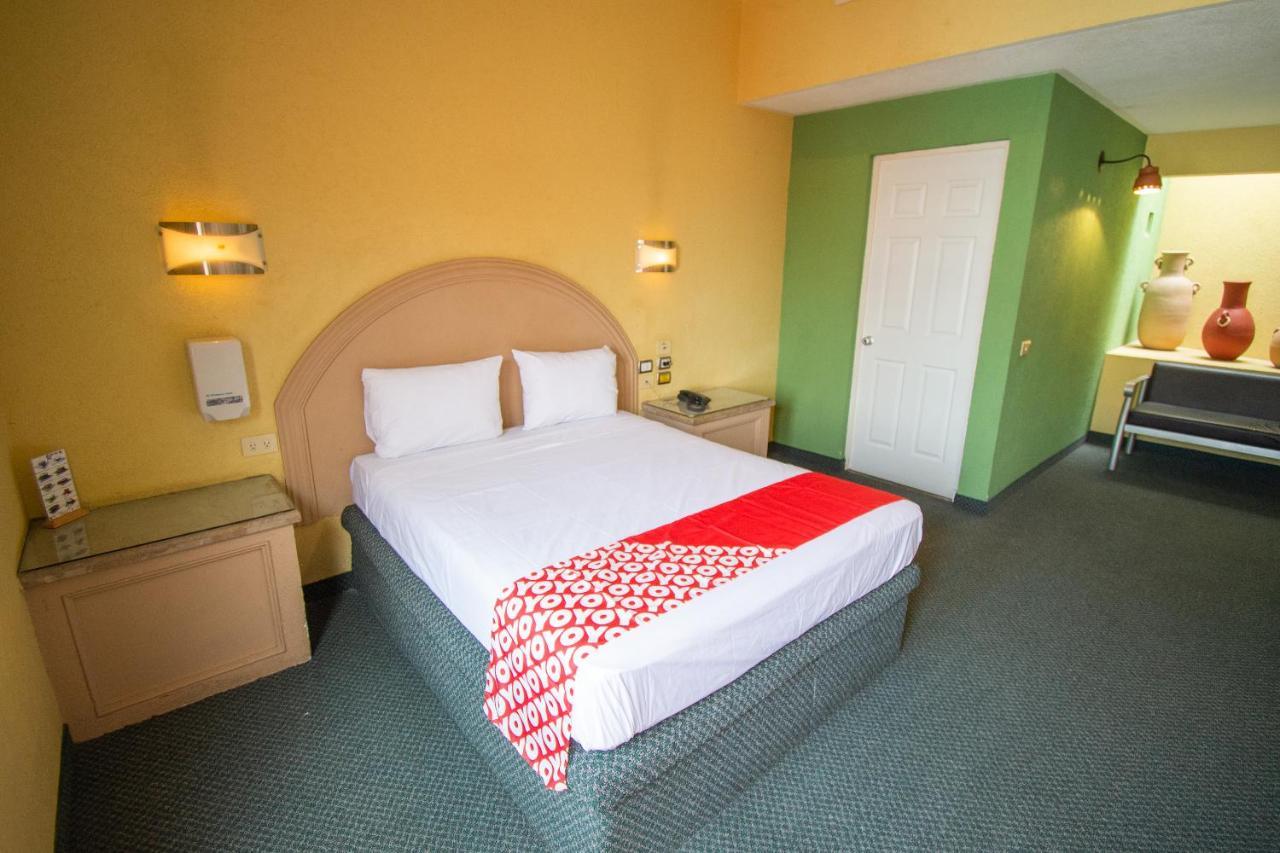 Auto Hotel Hacienda Arriba León Zewnętrze zdjęcie