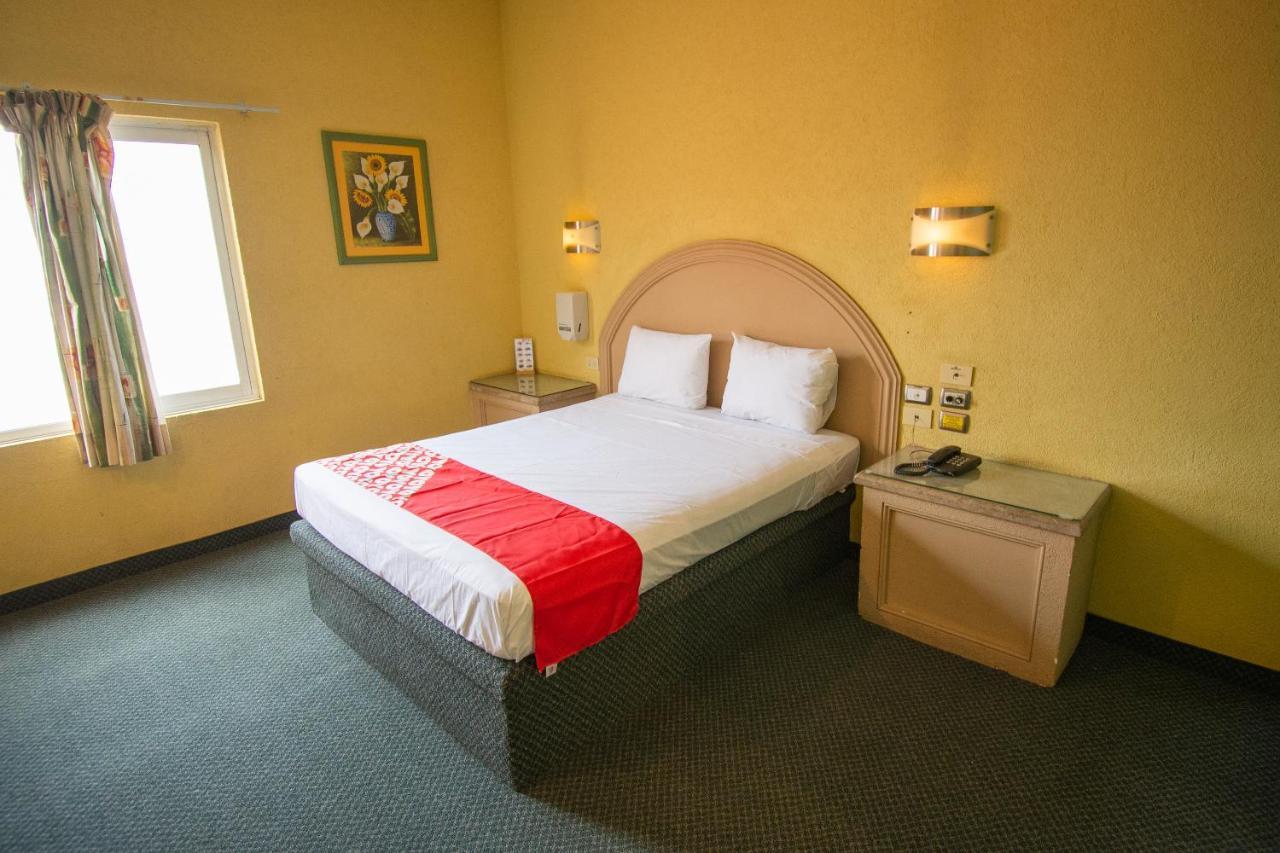 Auto Hotel Hacienda Arriba León Zewnętrze zdjęcie